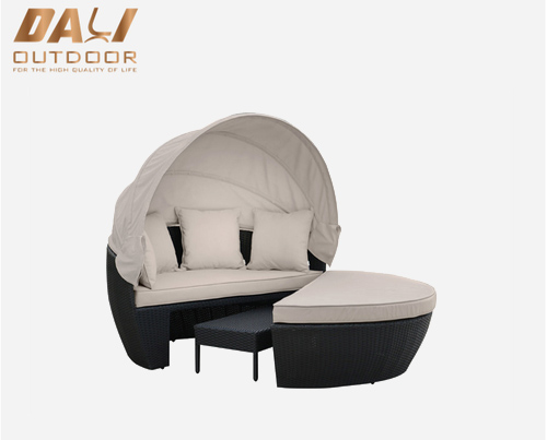 Outdoor-Tagesbett 2-in-1-Sonnenliege aus Polyrattan mit Baldachin