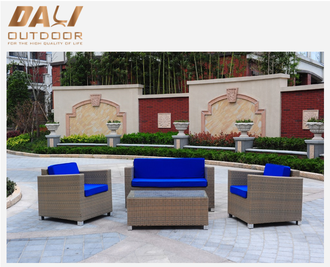 4-teilige Outdoor-Garten-Rattan-Sofagarnituren