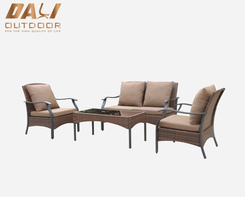Neue Sofagarnituren im Gespräch, Loveseat-Sofa, Rattan-Gartenmöbel